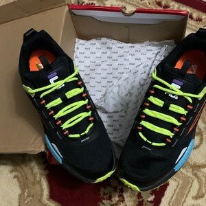Fila Men's Black and Neon Green Sneakers